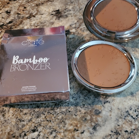 CIATÉ LONDON Bamboo Bronzer- Natural Sunkissed Finish - Picture 2 of 3